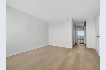 250 Hammond Pond Pkwy #905S, Newton, MA 02467 - Photo 9