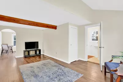 86 Albert St, West Springfield, MA 01089 - Photo 17