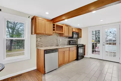 86 Albert St, West Springfield, MA 01089 - Photo 7