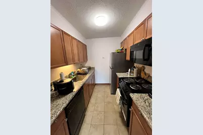 566 Commonwealth #501, Boston, MA 02215 - Photo 3