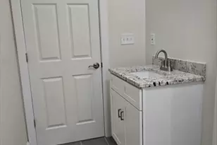 31 Niagara St, Fall River, MA 02721 - Photo 13
