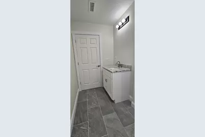 31 Niagara St, Fall River, MA 02721 - Photo 13