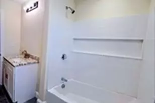 31 Niagara St, Fall River, MA 02721 - Photo 9