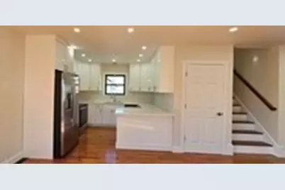 31 Niagara St, Fall River, MA 02721 - Photo 5