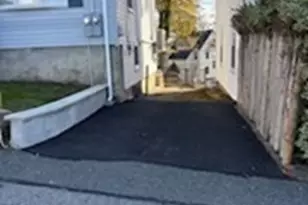 10 Moulton Ct, Beverly, MA 01915 - Photo 3