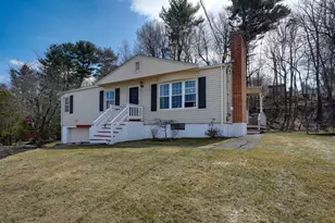11 Venus Dr, Shrewsbury, MA 01545 - Photo 1