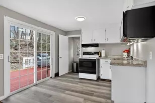 11 Venus Dr, Shrewsbury, MA 01545 - Photo 11