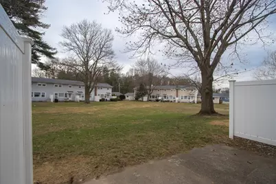 72 Honeysuckle Dr #72, Chicopee, MA 01022 - Photo 29