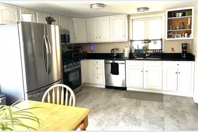 132 Pleasant St, Fairhaven, MA 02719 - Photo 17