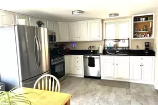 132 Pleasant St, Fairhaven, MA 02719 - Photo 17