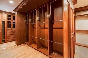 132 Yarmouth Rd, Brookline, MA 02467 - Photo 17