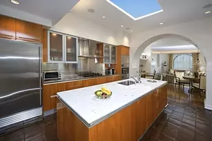 132 Yarmouth Rd, Brookline, MA 02467 - Photo 5