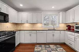 62 South St, Plymouth, MA 02360 - Photo 5
