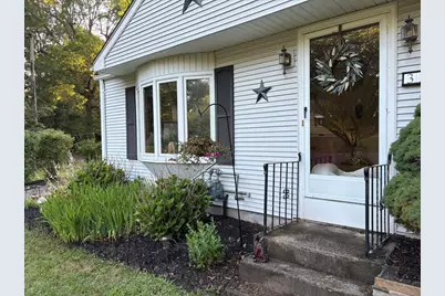 322 Holcomb Rd, Springfield, MA 01118 - Photo 1