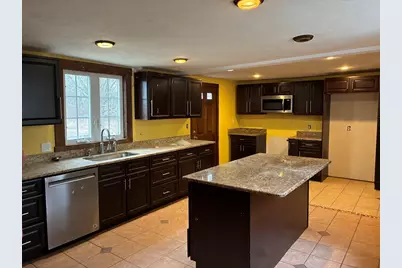 28 Curtis Hill Rd, Charlton, MA 01507 - Photo 7