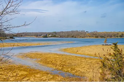 10 Chestnut Pl, Hingham, MA 02043 - Photo 31