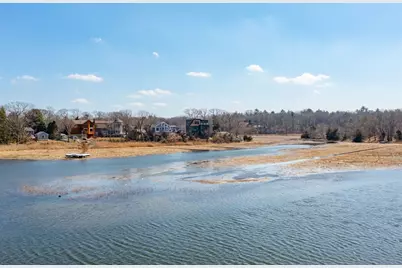 10 Chestnut Pl, Hingham, MA 02043 - Photo 29