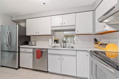 22 Railroad St #504, Andover, MA 01810 - Photo 9