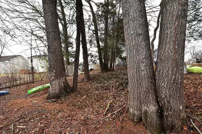 16 Black Point Rd, Webster, MA 01570 - Photo 5