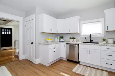 28 Bristol St, Springfield, MA 01109 - Photo 7