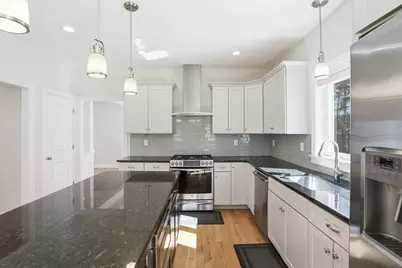 7 Spruce St, Littleton, MA 01460 - Photo 15