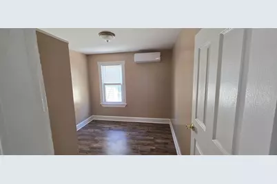 18 Bullard St #3, New Bedford, MA 02746 - Photo 7