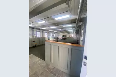 30R Hampshire, Methuen, MA 01844 - Photo 3