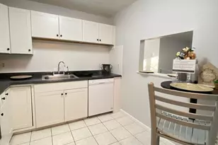 11 Weld St, Framingham, MA 01702 - Photo 9