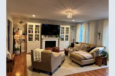 47 Eustis St, Worcester, MA 01606 - Photo 9