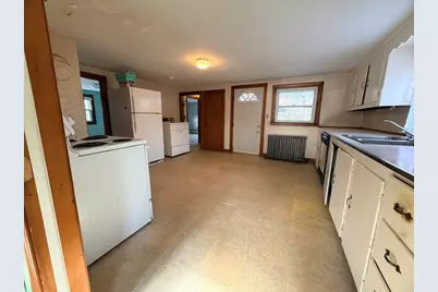 108 Southbridge Rd, Dudley, MA 01571 - Photo 11