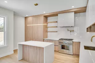 77 Thorndike St, Brookline, MA 02446 - Photo 9