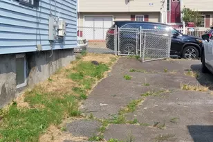 90 Tremont St, Fall River, MA 02720 - Photo 7