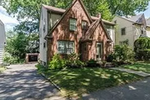 381 VFW Parkway, Brookline, MA 02467 - Photo 19