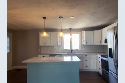 86 E Main St, Ayer, MA 01432 - Photo 3