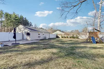 26 Blake Ave, Pembroke, MA 02359 - Photo 27