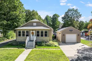 19 1st St, Hudson, MA 01749 - Photo 1