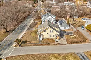 219 Pelham St, Methuen, MA 01844 - Photo 11