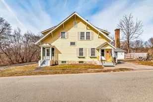 219 Pelham St, Methuen, MA 01844 - Photo 1