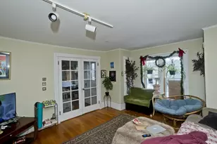 19 Trumbull Rd, Northampton, MA 01060 - Photo 7