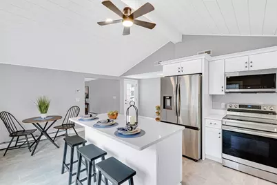 7 Trues Pkwy, Sandown, NH 03873 - Photo 3