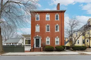 23 Charter St, Newburyport, MA 01950 - Photo 33