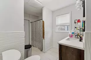 23 Burtt St, Lowell, MA 01851 - Photo 33