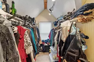 23 Burtt St, Lowell, MA 01851 - Photo 37