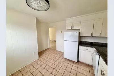 900 Lexington #B2, Waltham, MA 02024 - Photo 3