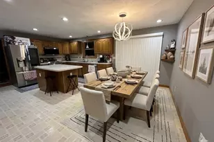 93A Lexington St, Burlington, MA 01803 - Photo 11