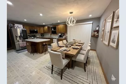 93 A Lexington St, Burlington, MA 01803 - Photo 5