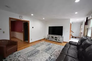 93A Lexington St, Burlington, MA 01803 - Photo 9