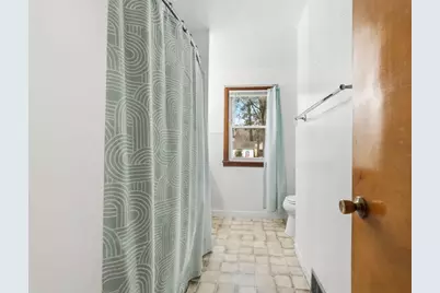 2115 Northampton St, Holyoke, MA 01040 - Photo 15