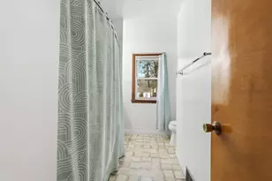 2115 Northampton St, Holyoke, MA 01040 - Photo 15