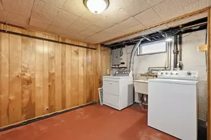 2115 Northampton St, Holyoke, MA 01040 - Photo 33